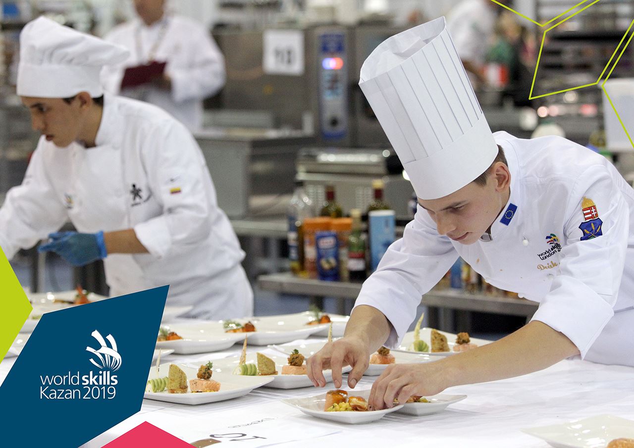 Повар казань. Ворлдскиллс Казань повара. Ворд скилс повара. WORLDSKILLS Казань. Состязания поваров.